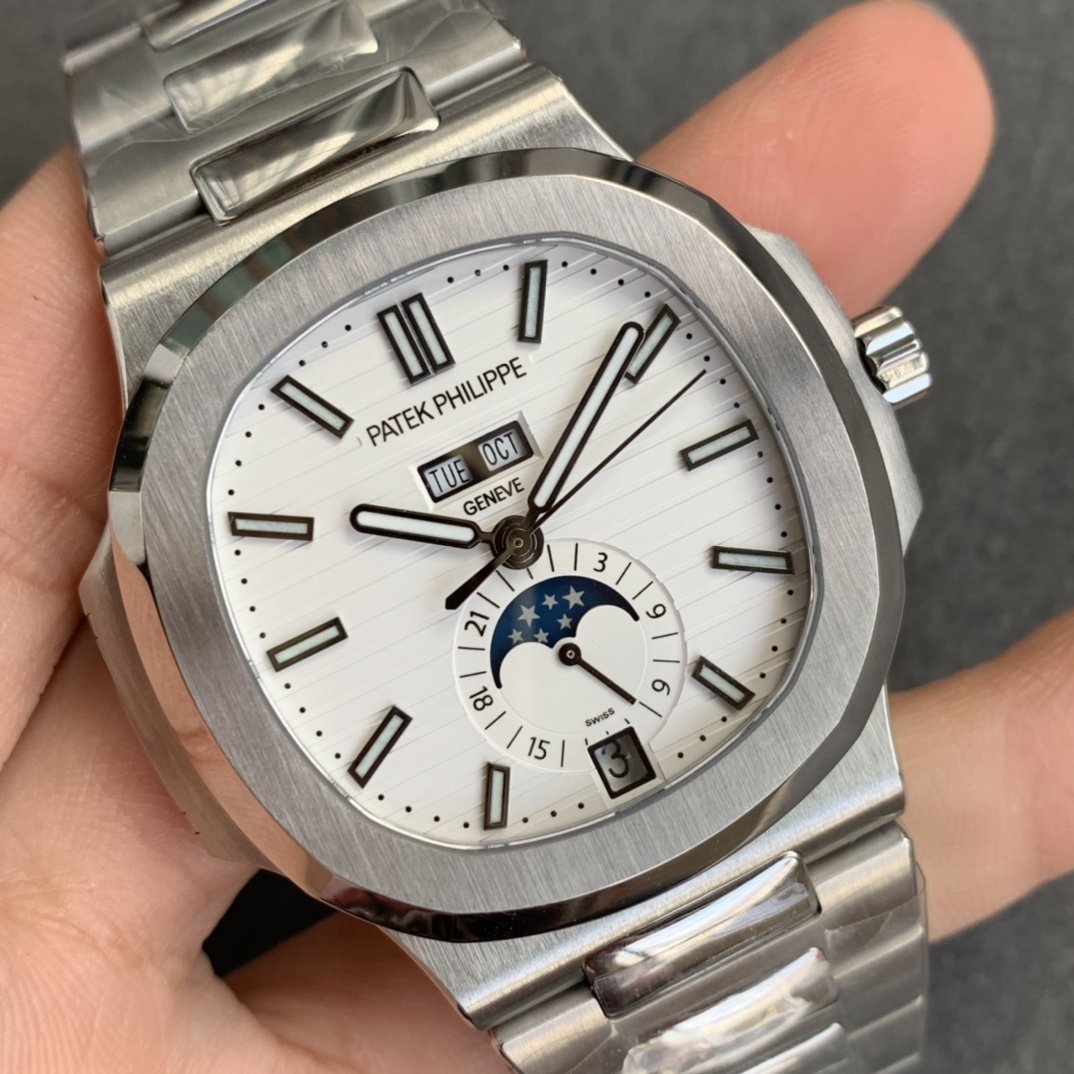 PATEK ANNUAL CALENDAR MOONPHASE STEEL WHITE DIAL
