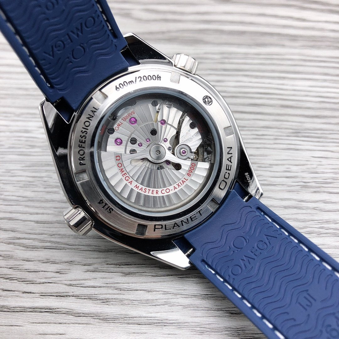 SEAMASTER PROFESSIONAL PLANET OCEAN 600M STEEL CASE BLUE DIAL