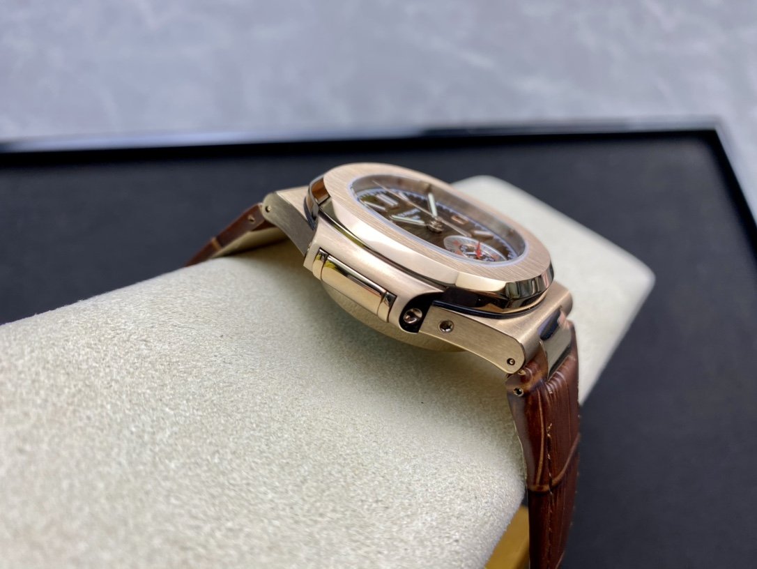 PATEK NAUTILUS 5980R-001 ROSE GOLD CHRONOGRAPH LEATHER