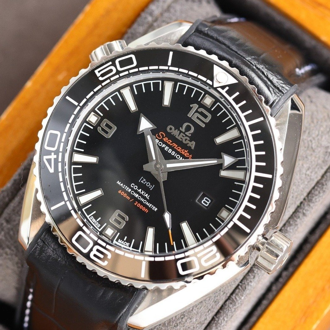 SEAMASTER PROFESSIONAL PLANET OCEAN 600M BLACK CERAMIC LEATHER