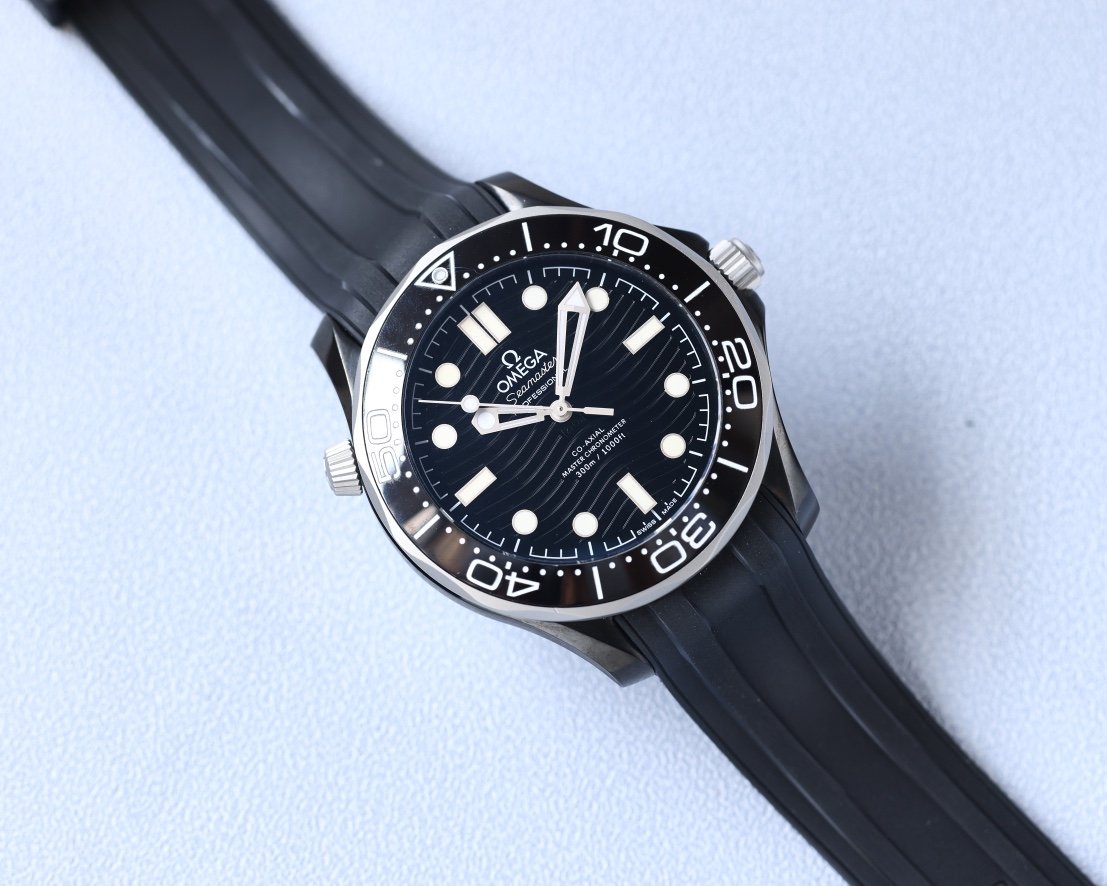 SEAMASTER PROFESSIONAL 300M DIVER BLACK CASE LIMITED EDITION