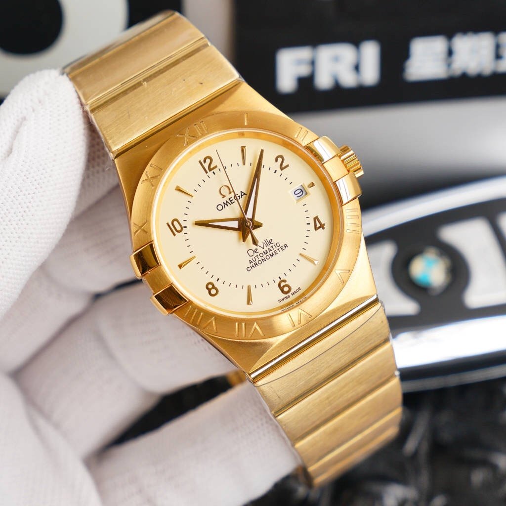 CONSTELLATION 38MM GOLD CASE