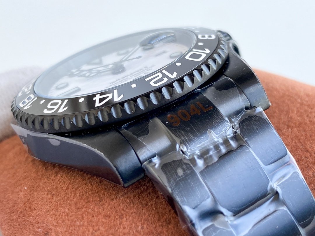 GMT-MASTER II CUSTOM ALL BLACK BEZEL WHITE DIAL