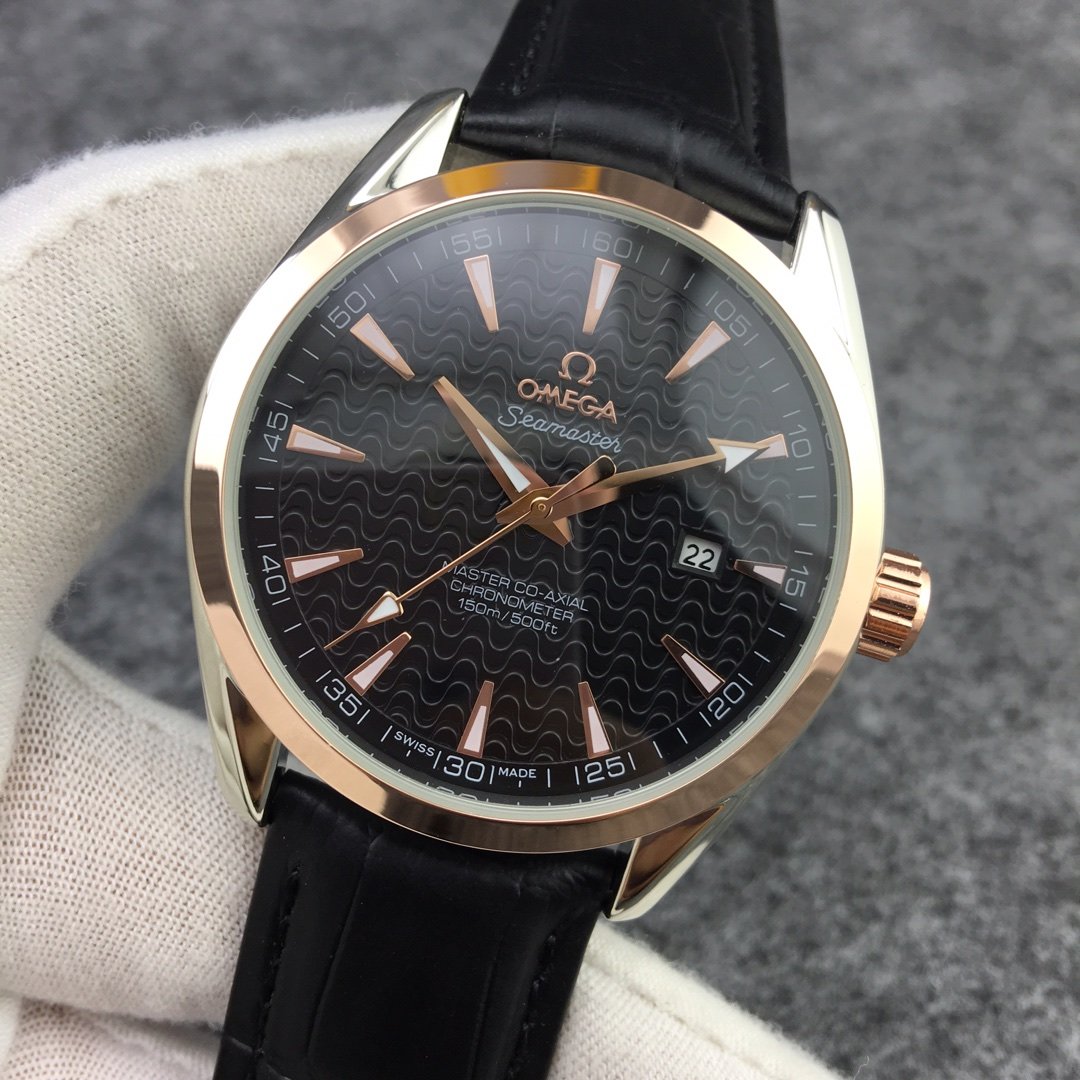 SEAMASTER AQUA TERRA 150M CO-AXIAL STEEL CASE GOLD NUMERALS