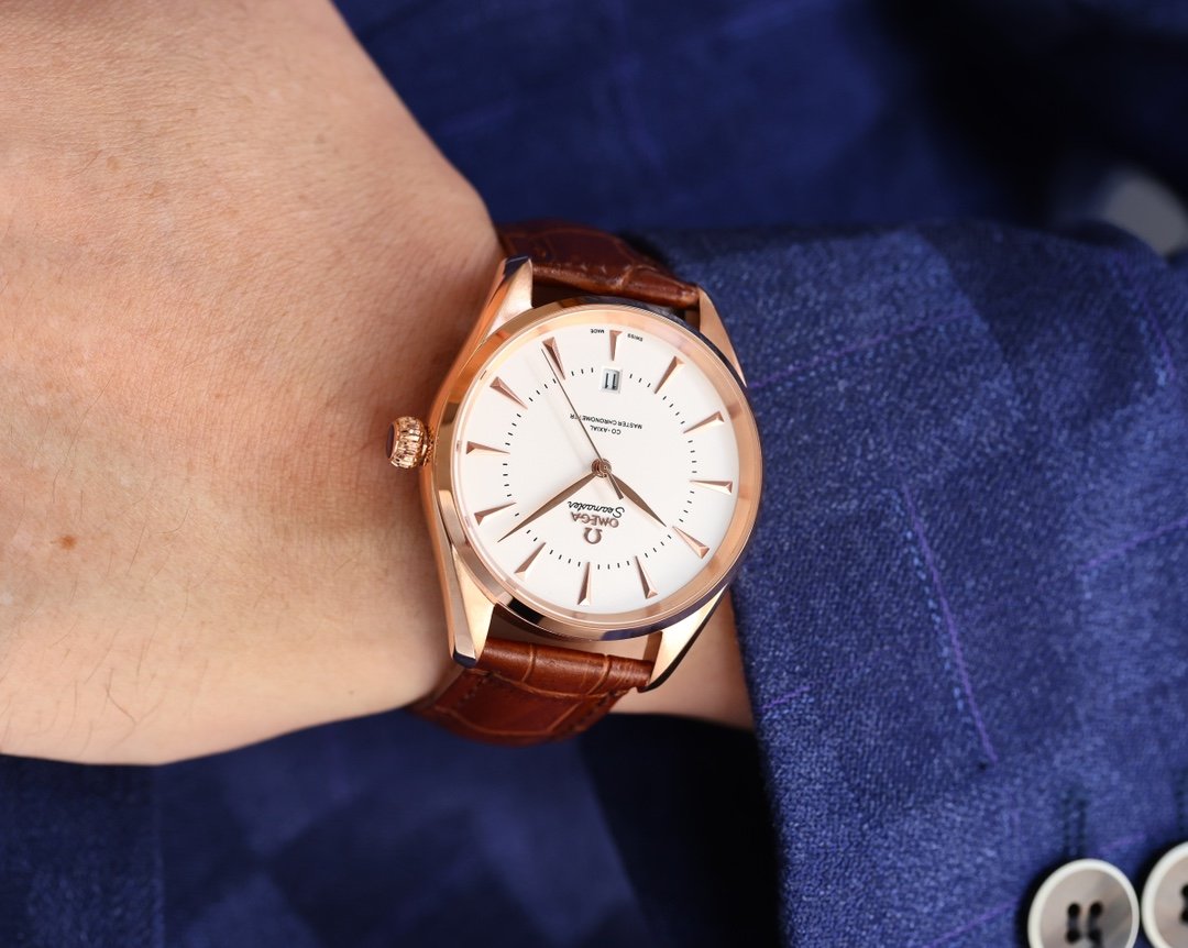 SEAMASTER AQUA TERRA 150M CO-AXIAL GOLD CASE LEATHER