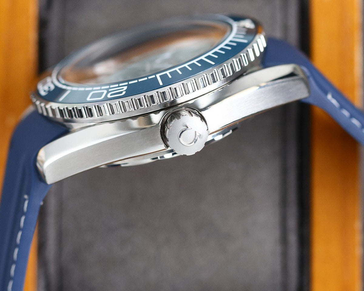 SEAMASTER PROFESSIONAL PLANET OCEAN 600M BLUE CERAMIC BLUE RUBBER