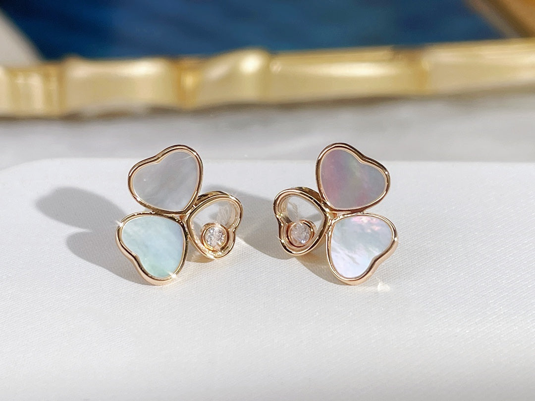 HAPPY WING MOP EARRINGS 1 DIAMOND