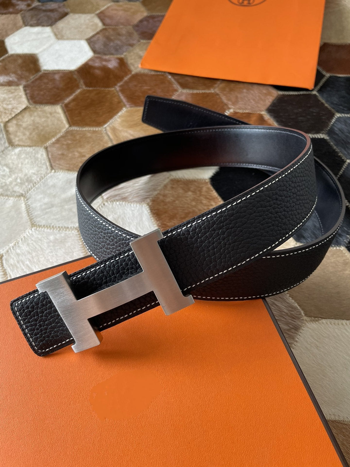 H CONTANCE BELT 38MM SILVER BUCKLE BLACK LEATHER