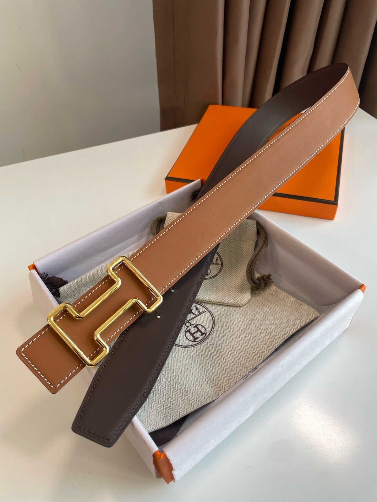 H TONIGHT BELT 38MM GOLD BUCKLE CHESTNUTE GRAPHITE LEATHER