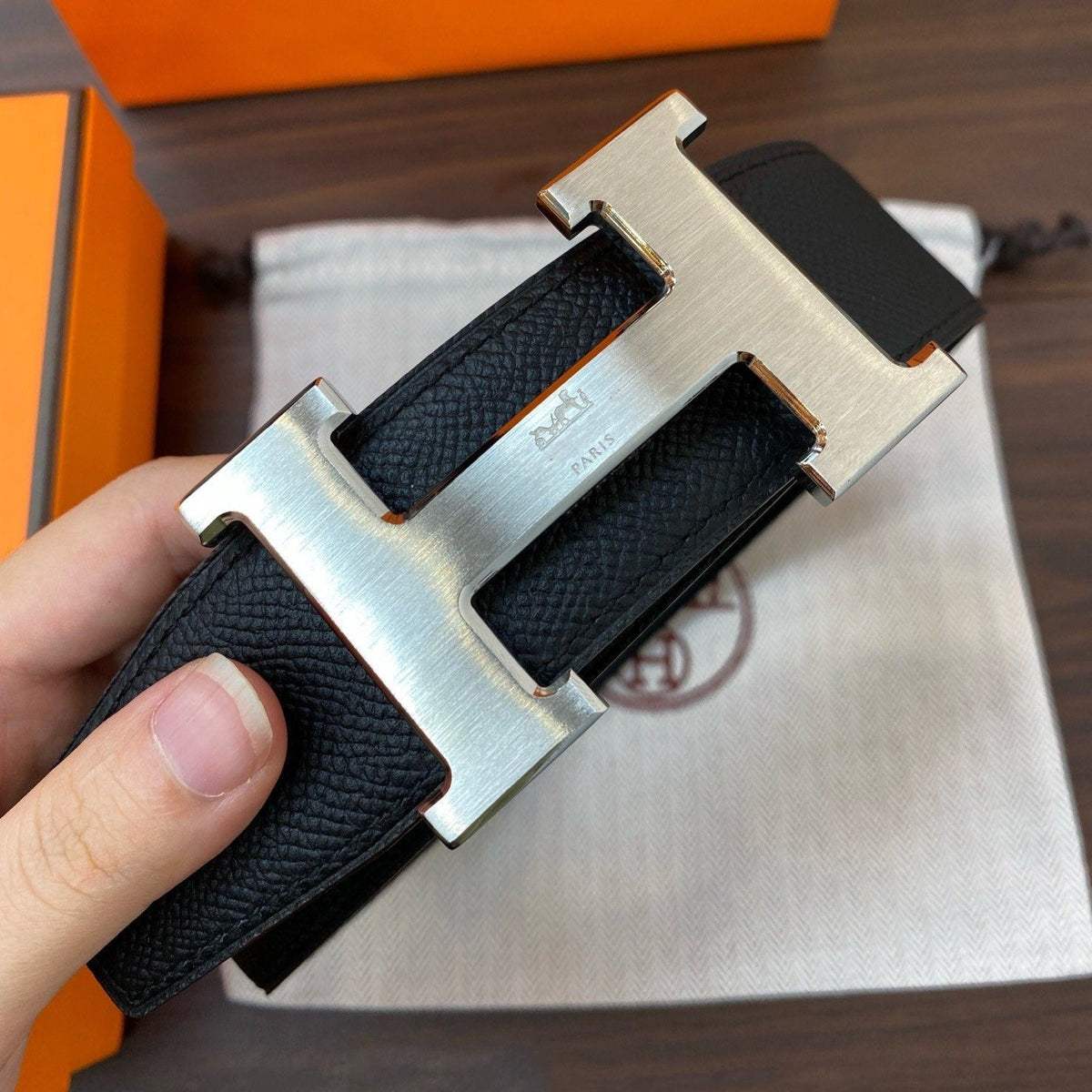 H CONTANCE BELT 38MM SILVER BUCKLE BLACK LEATHER