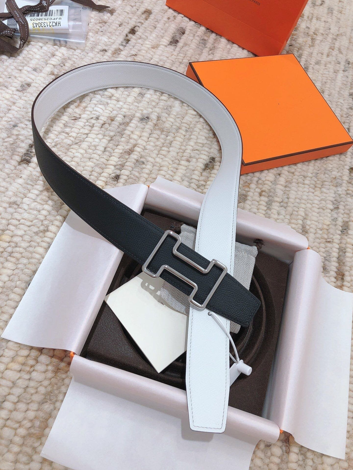 H TONIGHT BELT 38MM BLACK WHITE LEATHER