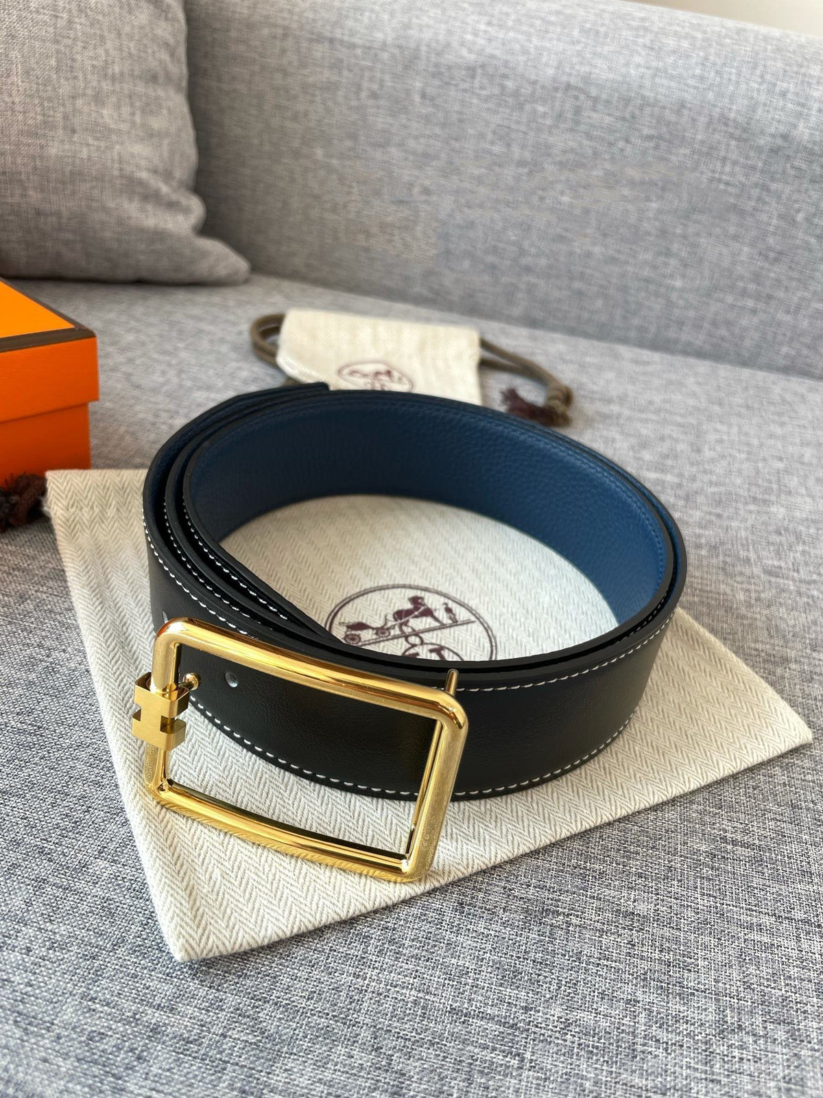 H TUBE BELT 38MM GOLD BUCKLE BLUE BLACK LEATHER