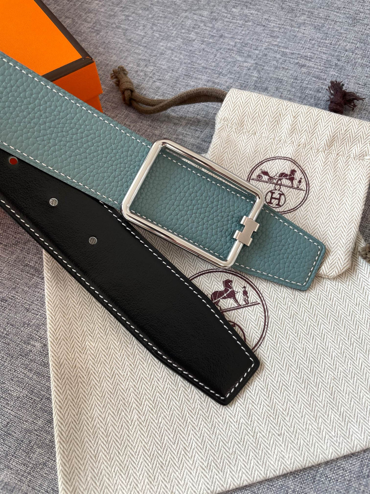H TUBE BELT 38MM SILVER BUCKLE SKY BLUE BLACK LEATHER