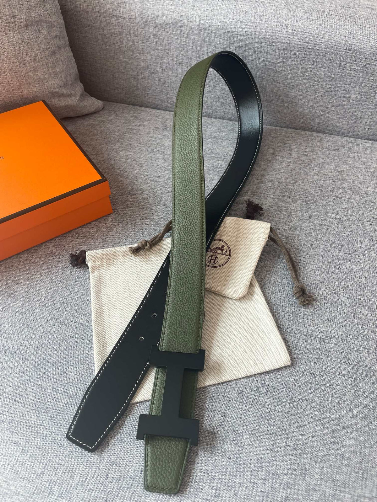 H CONSTANCE REVERSIBLE BELT 38MM BLACK BUCKLE BLACK GREEN LEATHER