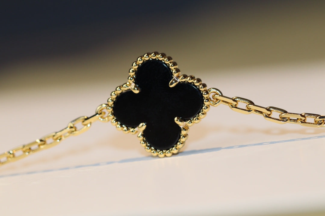 CLOVER 20 MOTIFS ONYX GOLD
