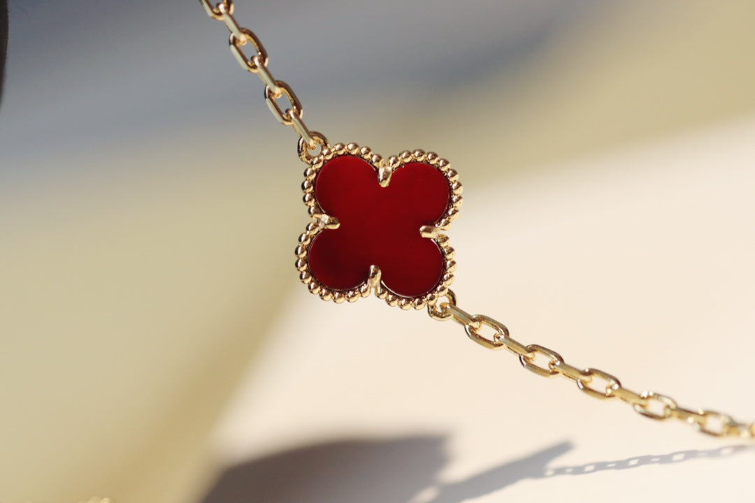 CLOVER 20 MOTIFS CARNELIAN GOLD