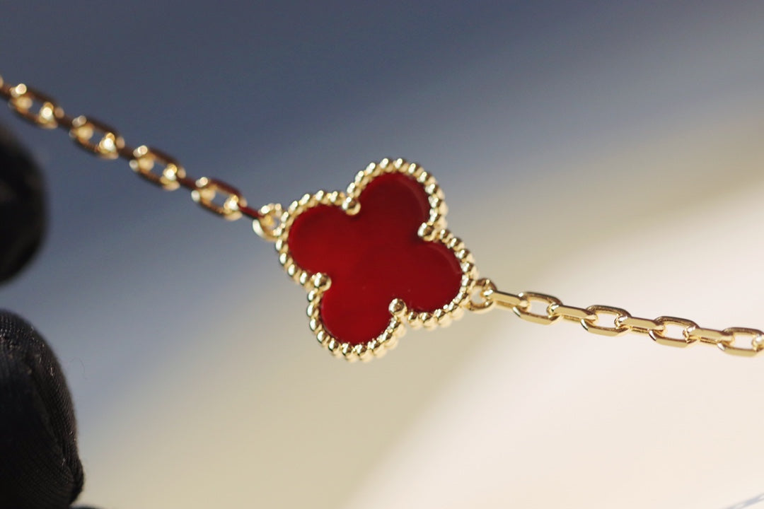 CLOVER 20 MOTIFS CARNELIAN GOLD