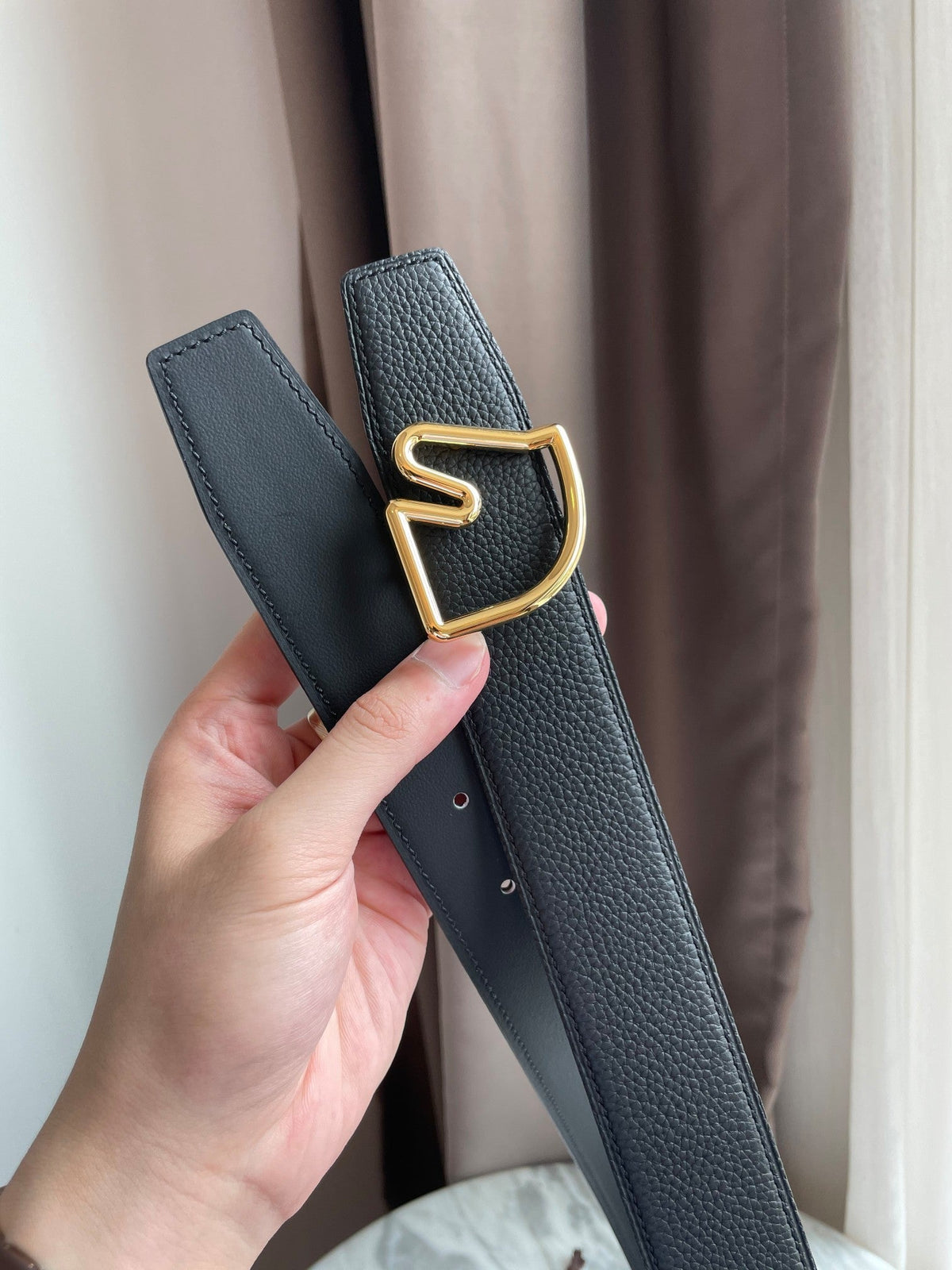 H BELT HORSE BUCKLE BLACK LEATHER REVERSIBLE  3.8CM