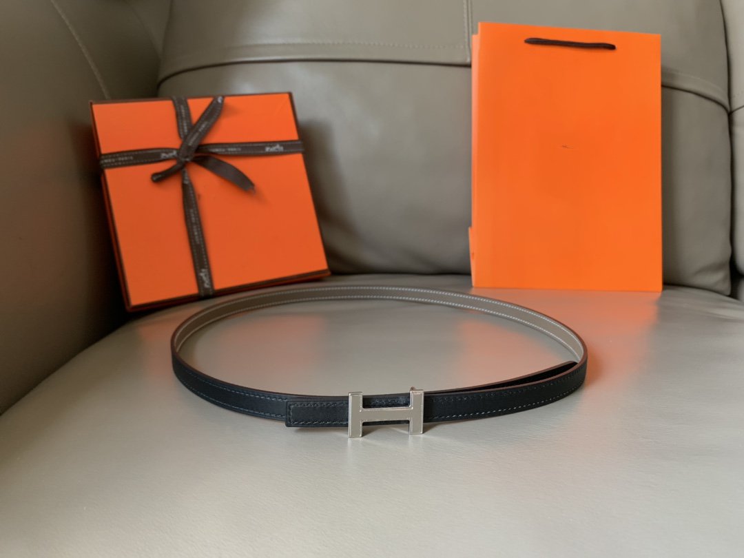 FOCUS BELT SILVER BUCKLE GREY AND BLACK REVERSIBLE LEATHER 1.3CM