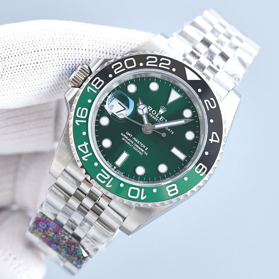 GMT-MASTER II CUSTOM GREEN BLACK BEZEL GREEN DIAL