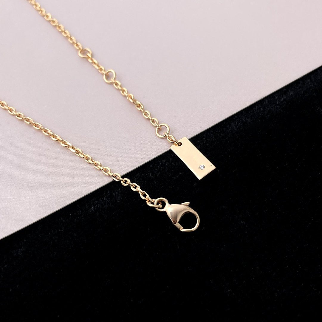 LUCKY MOVE DIAMOND BRACELET