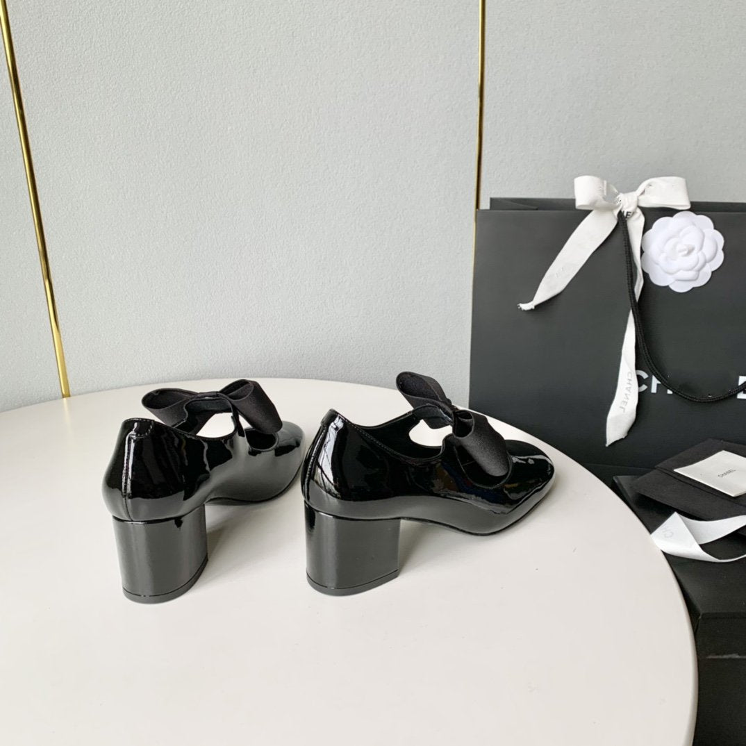 mary janes 60 black patent calfskin bow