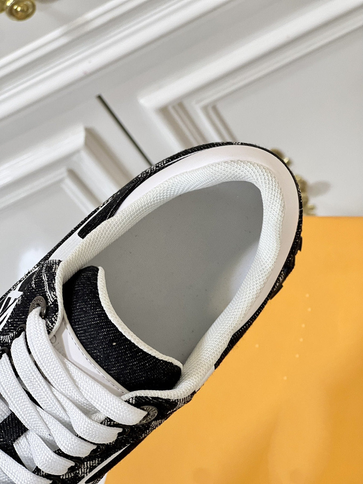 LV RUN AWAY SNEAKER IN BLACK DENIM FABRIC
