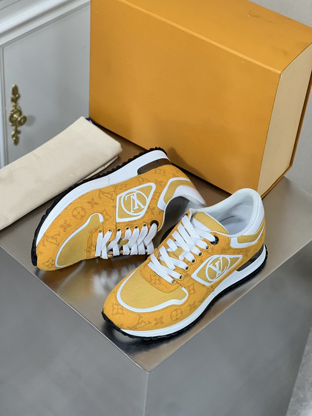 LV RUN AWAY SNEAKER IN YELLOW DENIM FABRIC