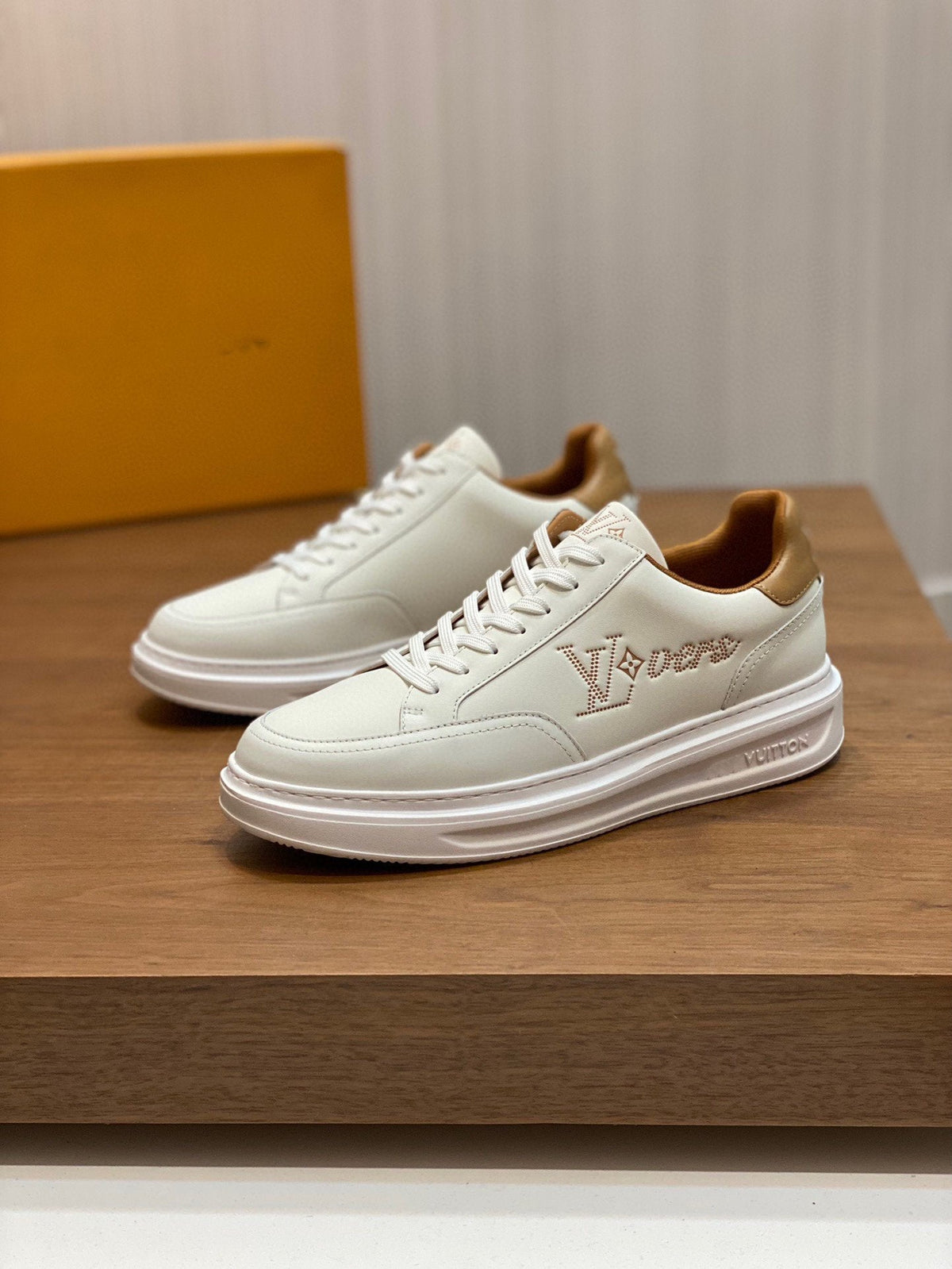 LV BEVERLY SNEAKER WHITE