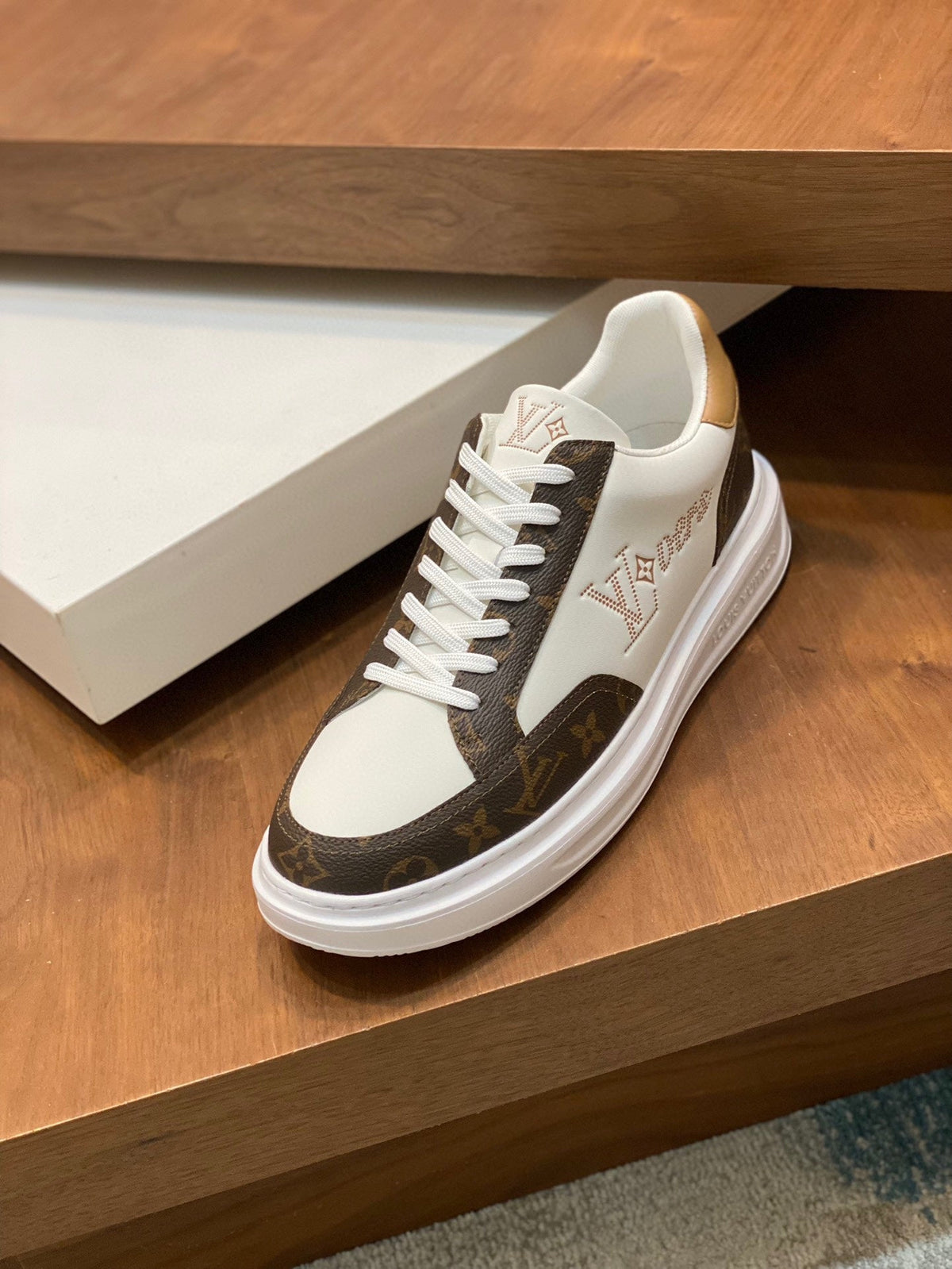 LV BEVERLY SNEAKER WHITE BROWN