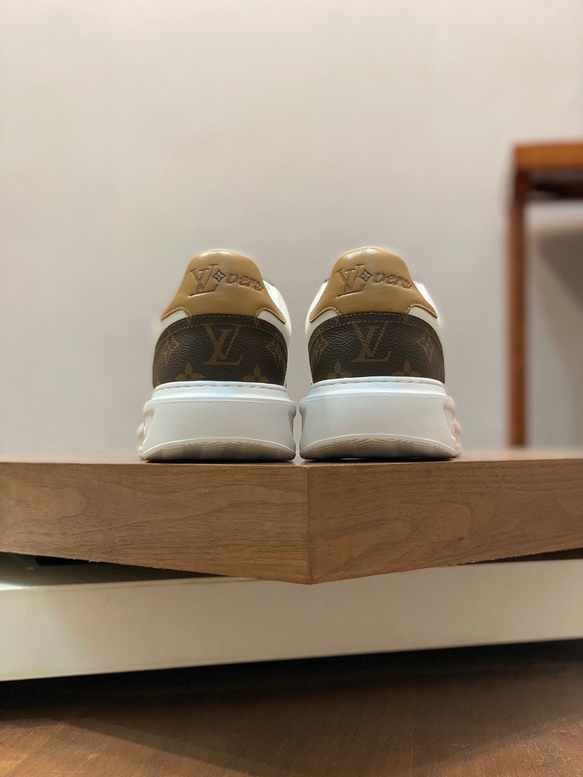LV BEVERLY SNEAKER WHITE BROWN