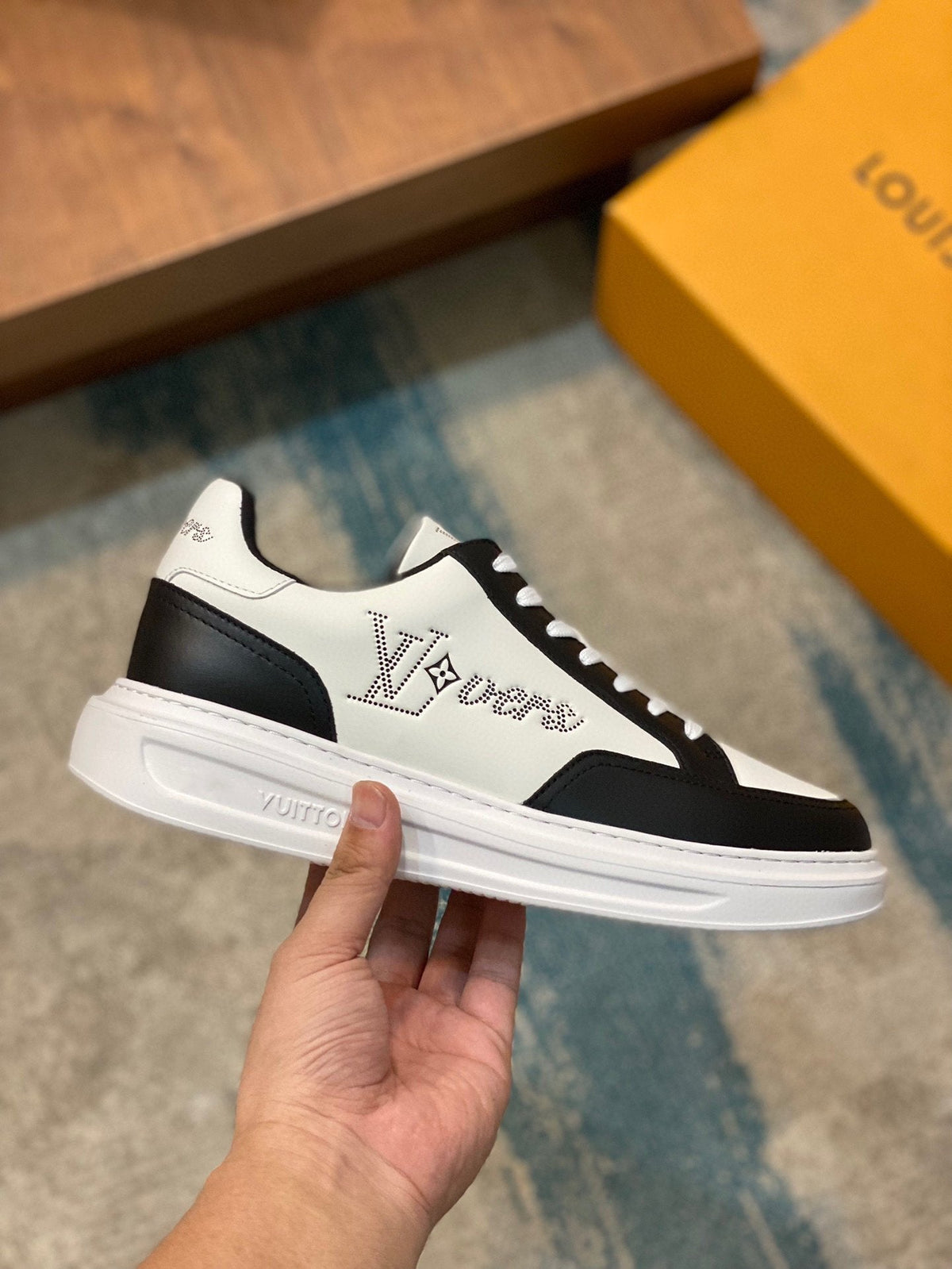 LV BEVERLY SNEAKER WHITE BLACK