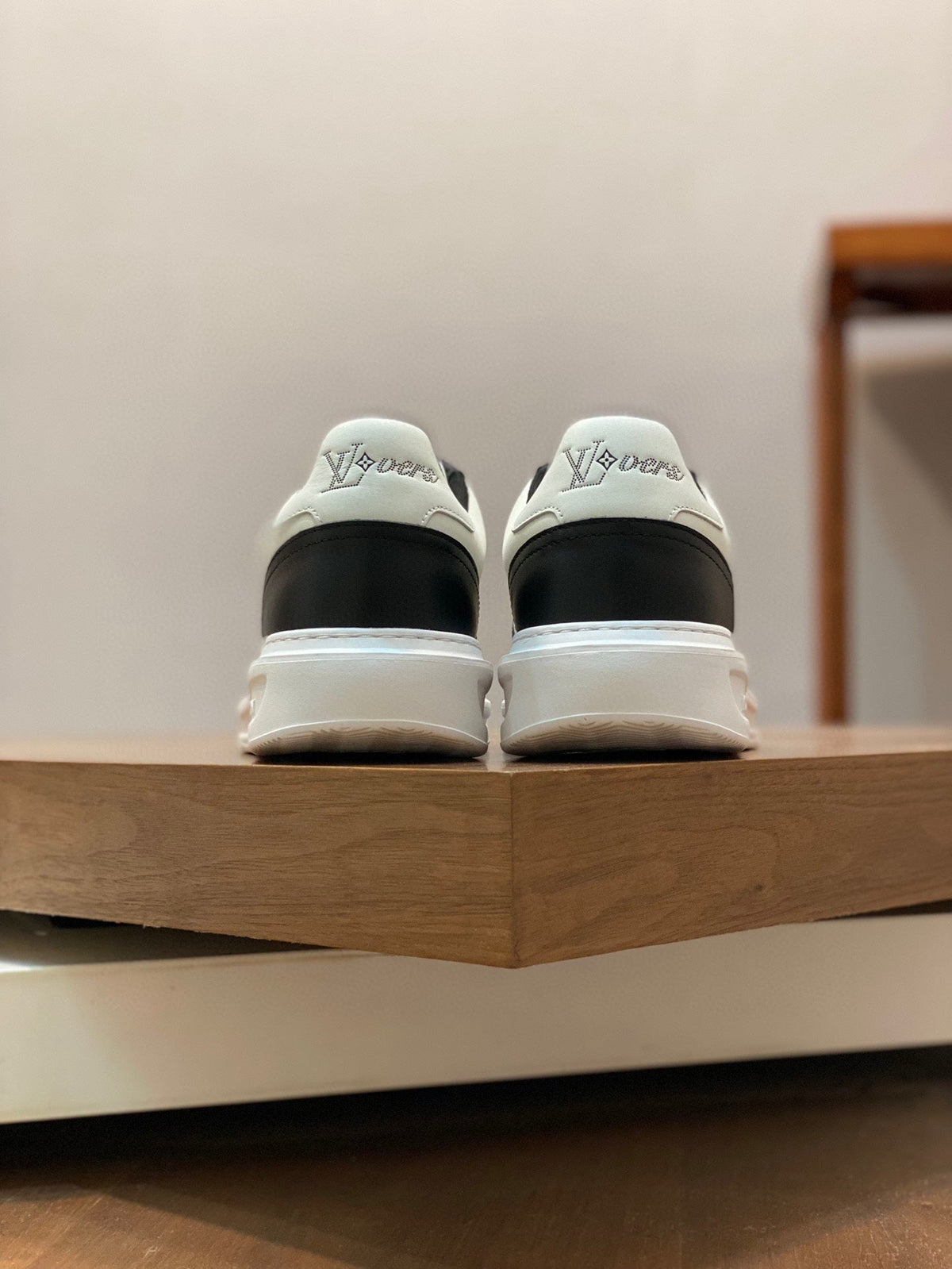 LV BEVERLY SNEAKER WHITE BLACK