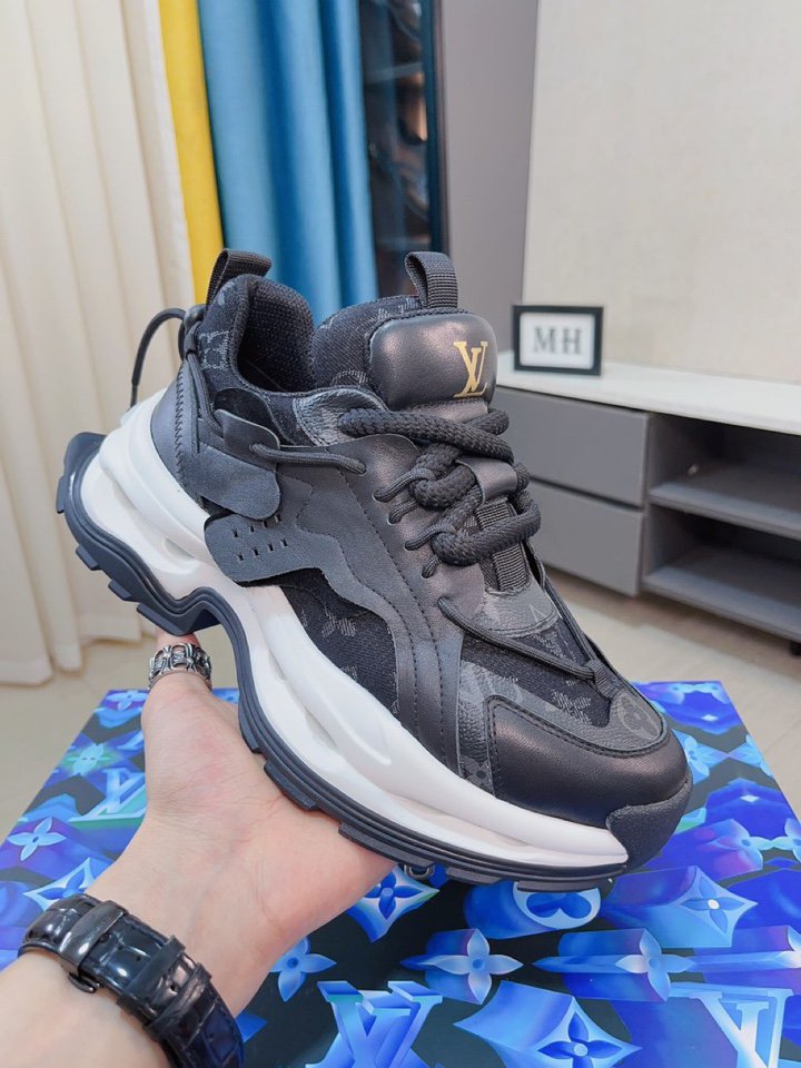 LV MEN'S BLACK SPORTS SHOES