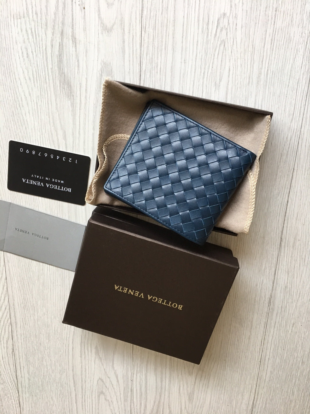 BV Wallet 11cm Dark Blue Cowhide 371708