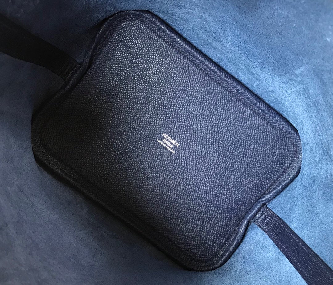 HM PICOTIN LOCK 18 NAVY EPSOM WITH BRAID STRAP