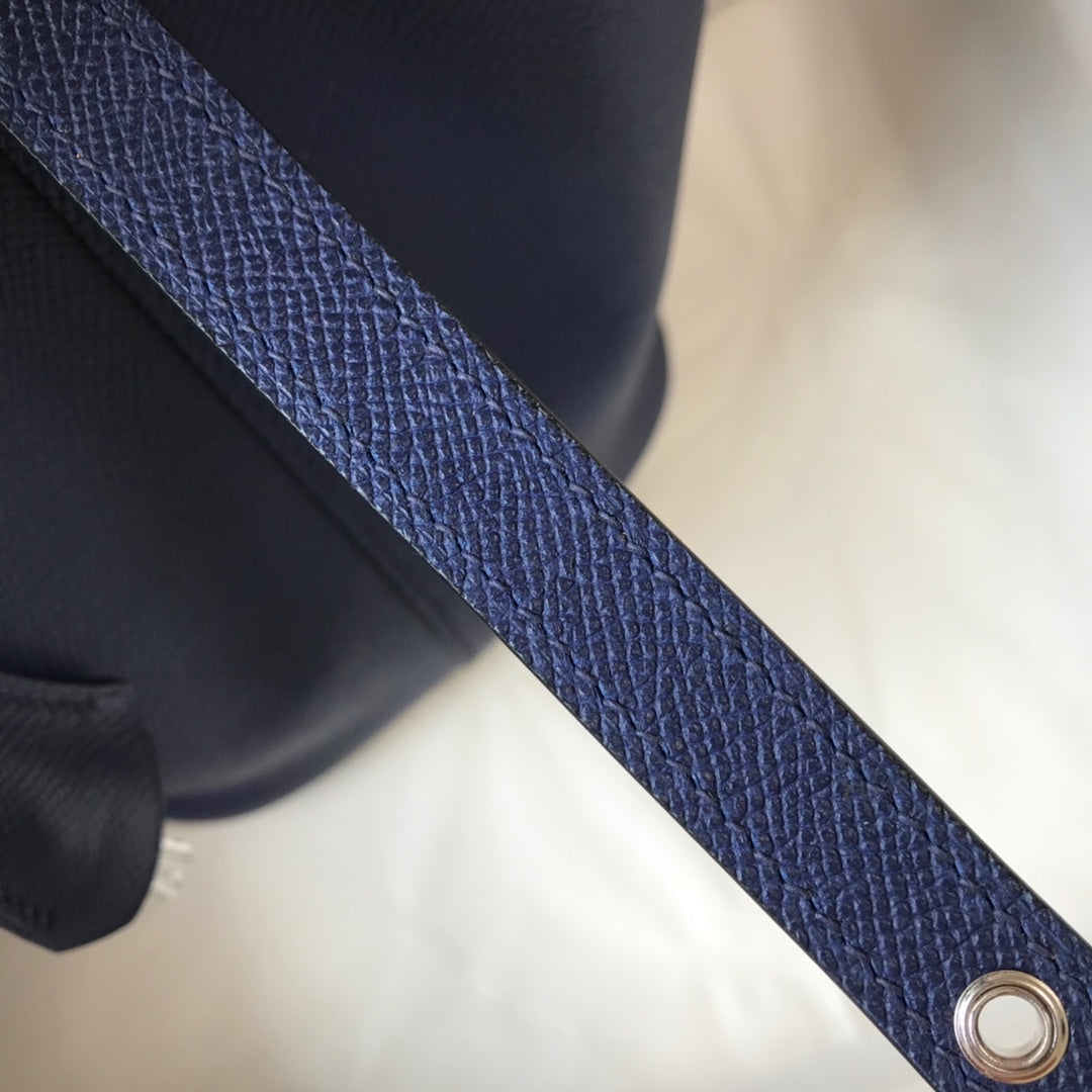HM PICOTIN LOCK 18 NAVY EPSOM WITH BRAID STRAP