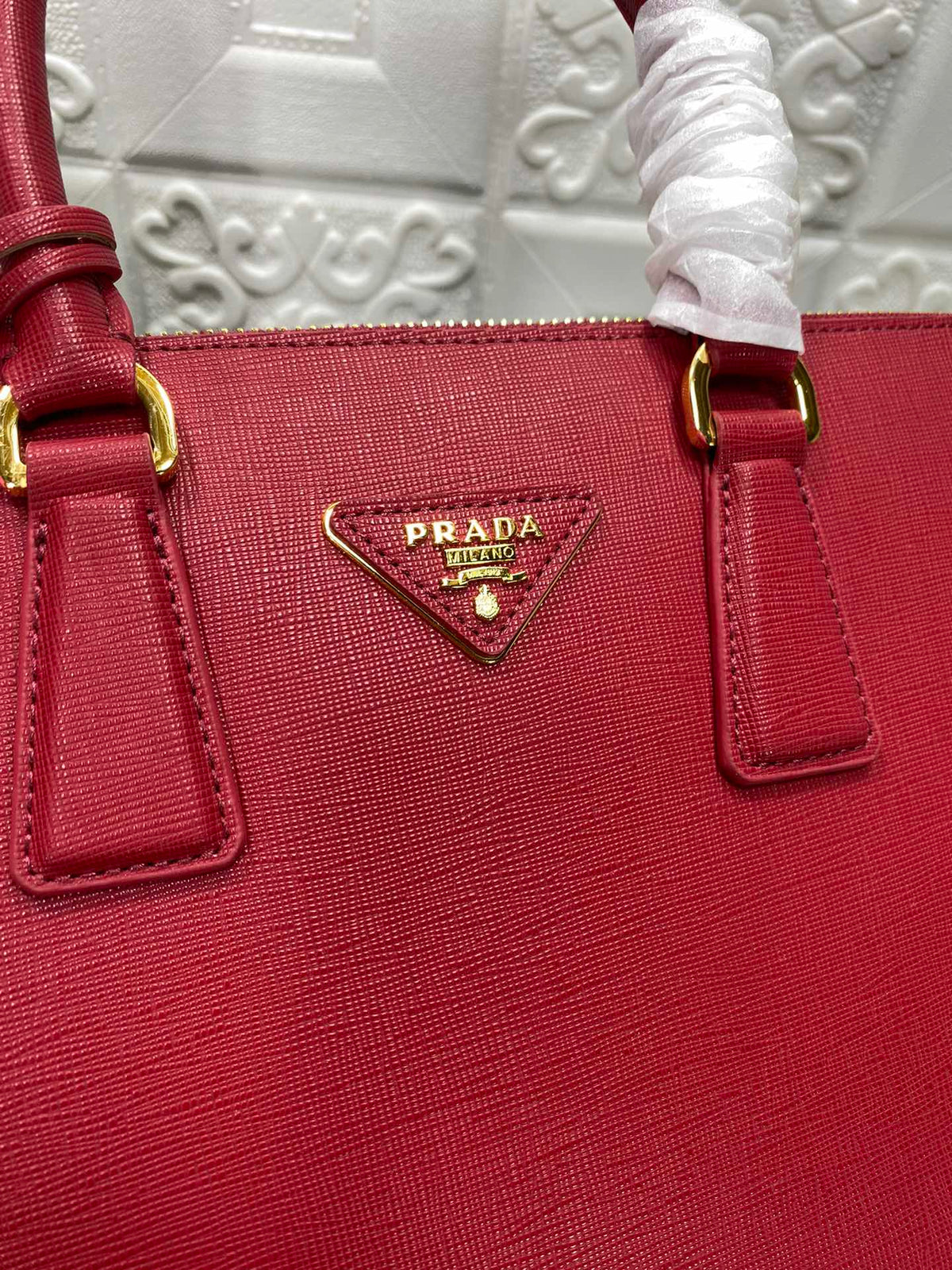PRA GALLERIA 32 BAG IN CHERRY RED SAFFIANO LEATHER