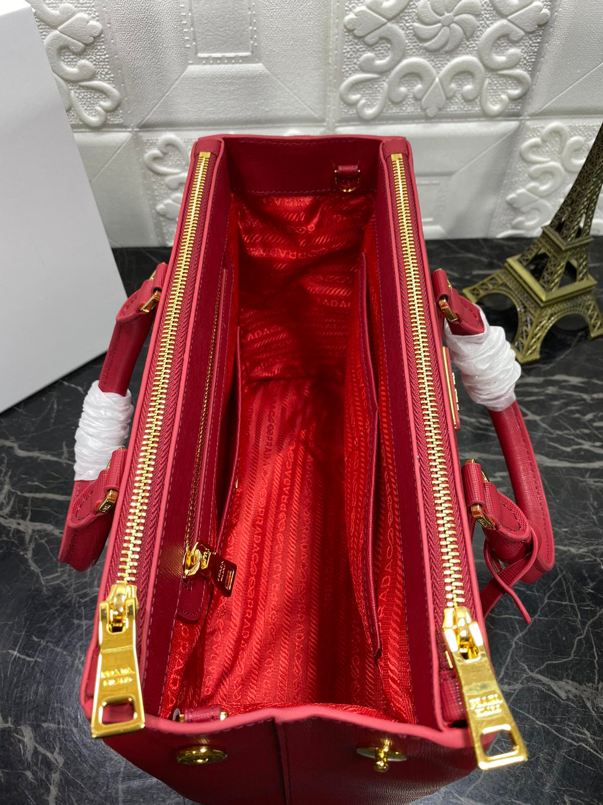 PRA GALLERIA 32 BAG IN CHERRY RED SAFFIANO LEATHER