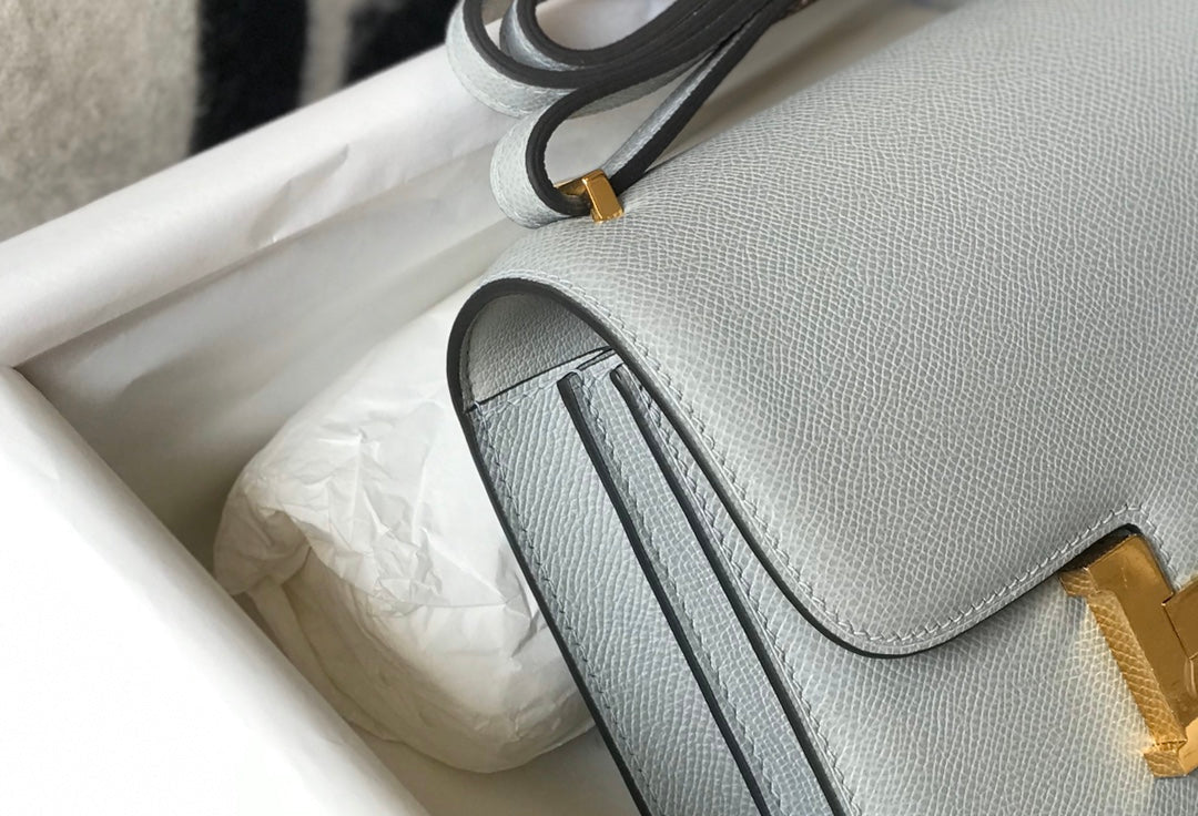 constance 24 bleu glacier epsom leather gold hardware