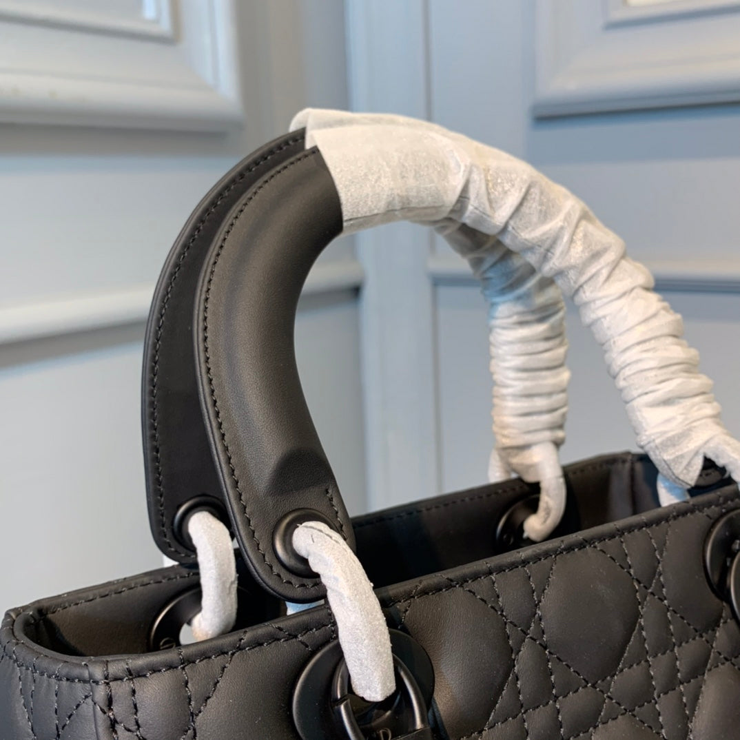 medium lady 24 black calfskin black hardware