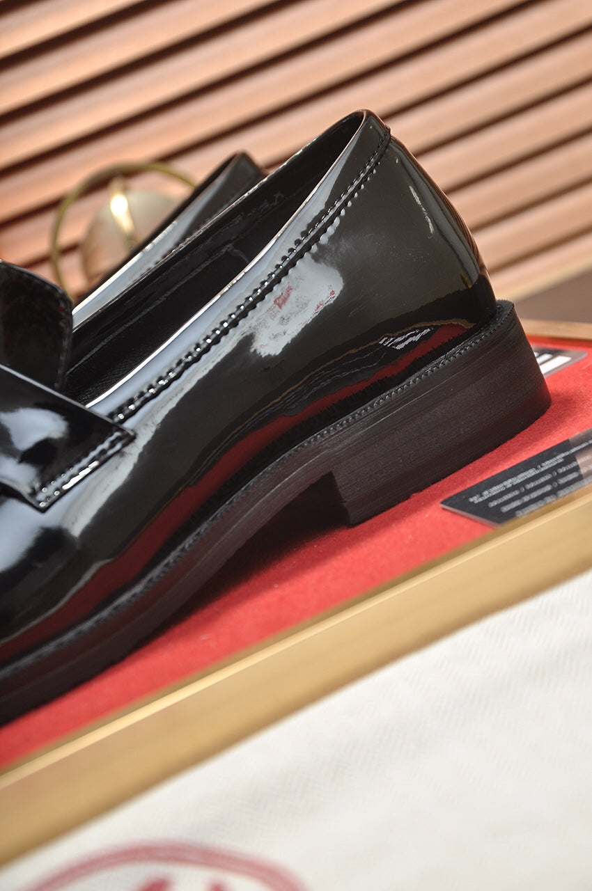 HM Men's Loafer Black Patent Leather 526110