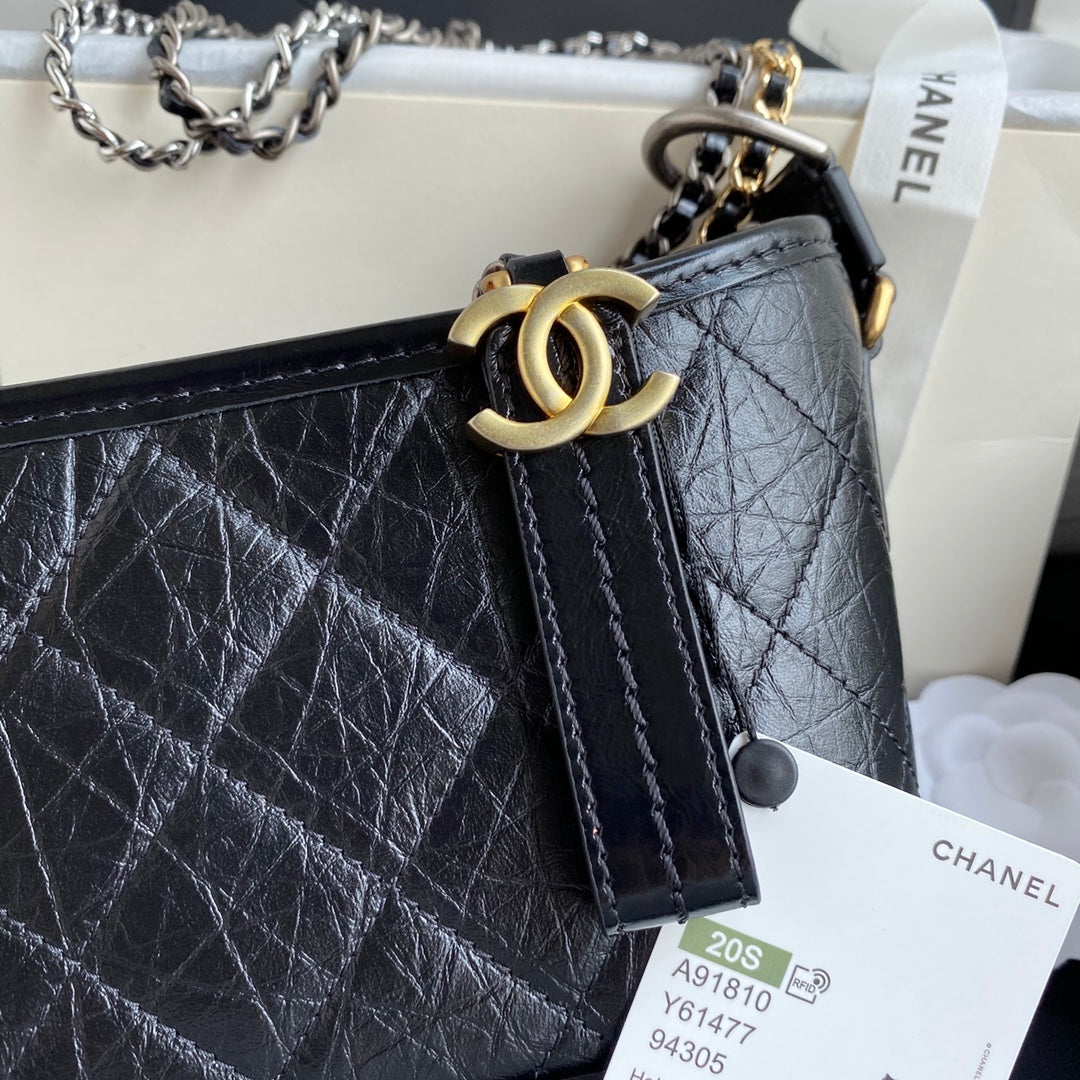 Chanel 25 Gabrielle Black 20cm Calfskin 289505