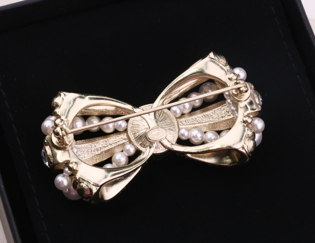 CC Brooch Gold