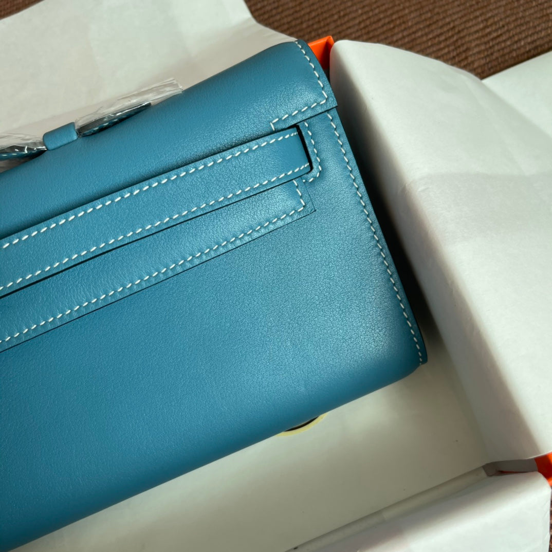 HM Kelly Cut 31cm Light Blue Swift Leather Ghw