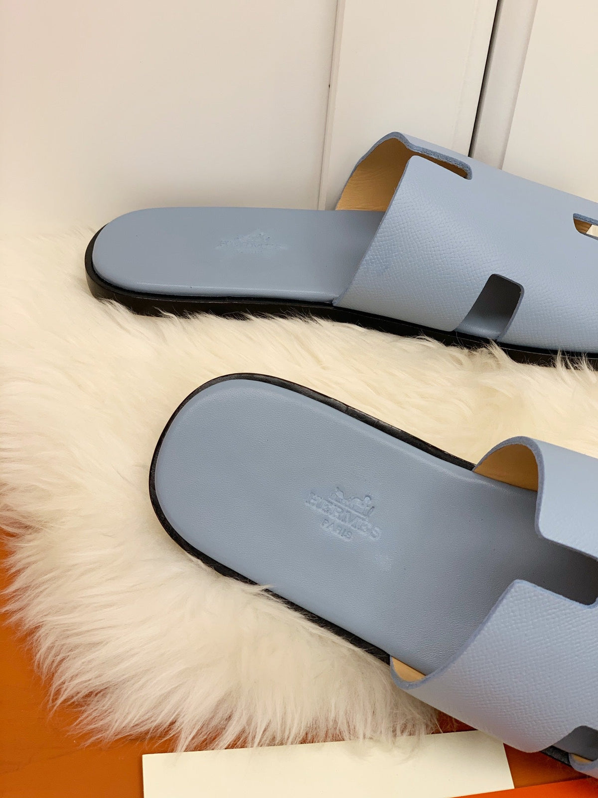 HM IZMIR SANDAL CLOUD BLUE CALFSKIN