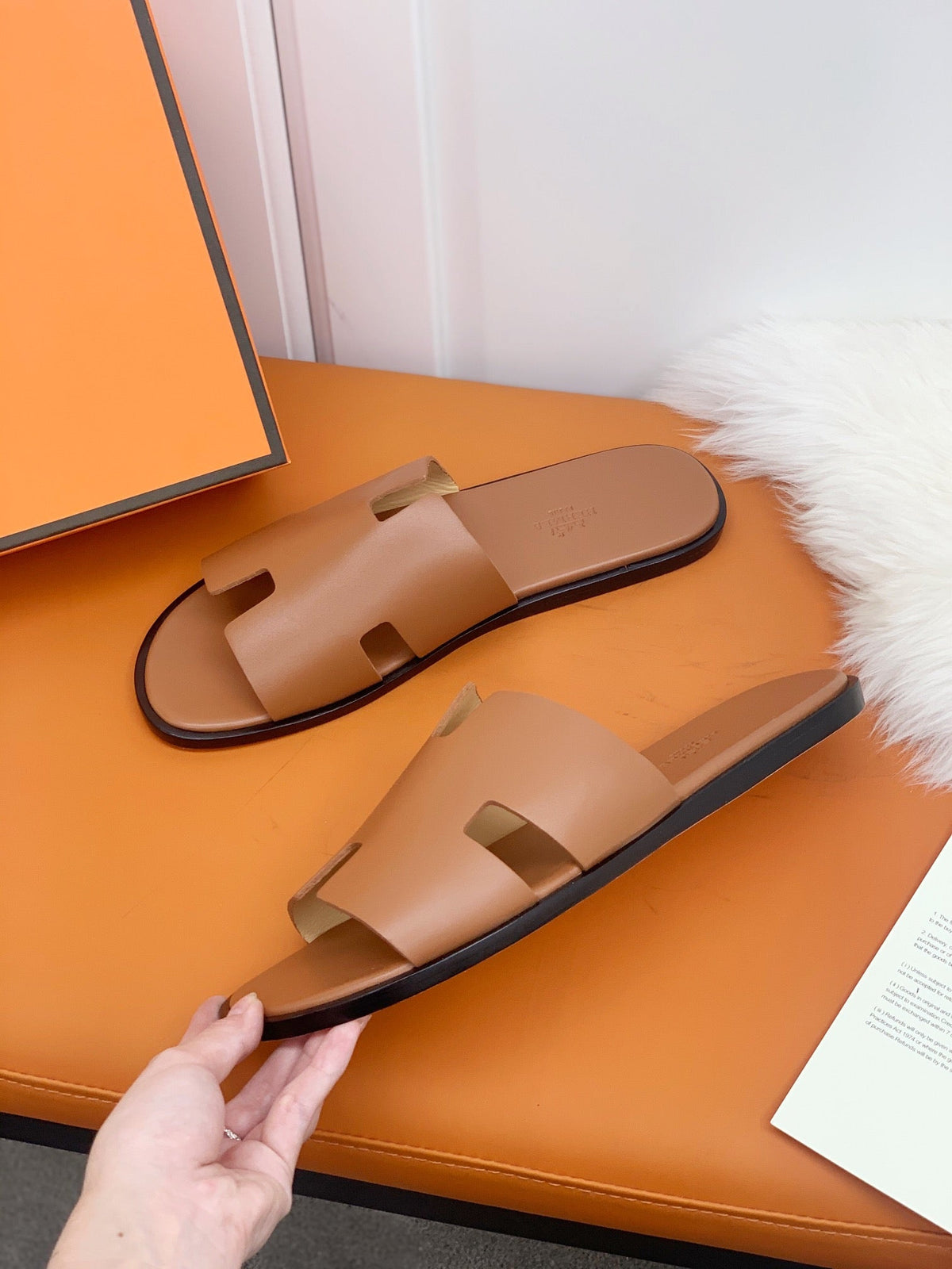 HM IZMIR SANDAL GOLD CALFSKIN