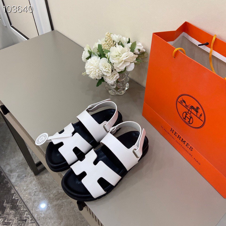 HM GENIUS SANDAL BLACK AND WHITE CALFSKIN