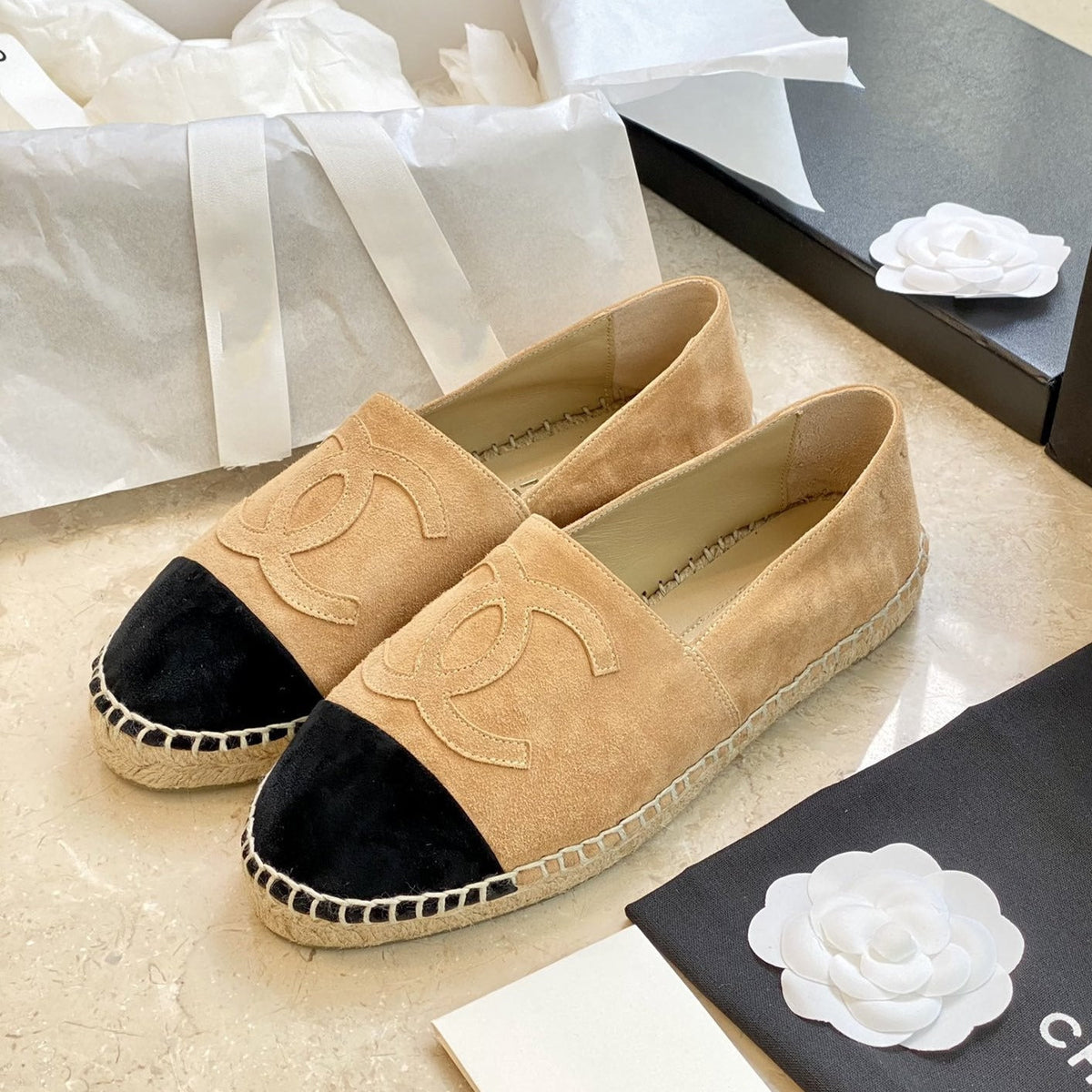 espadrilles beige suede black velvet