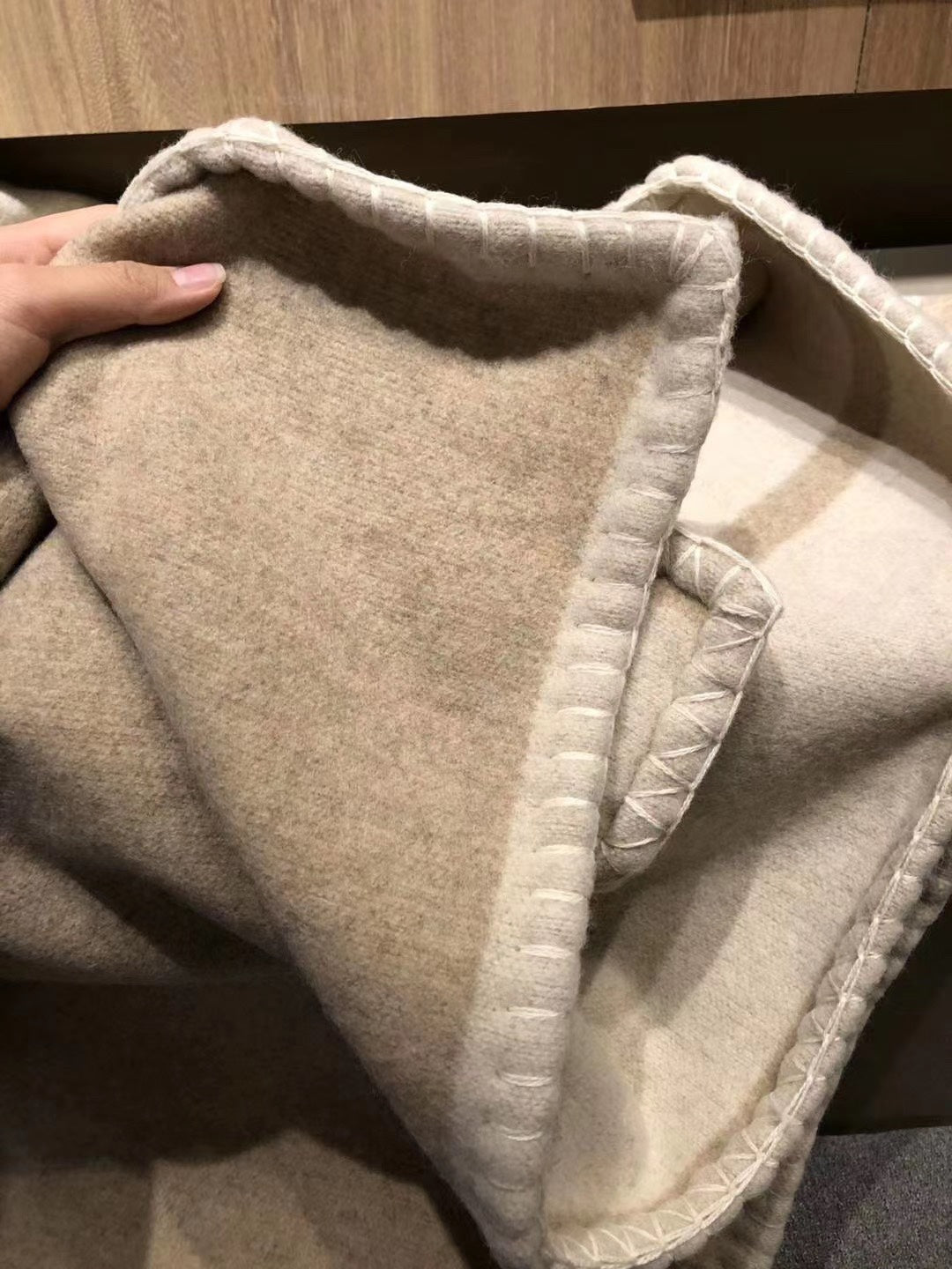 CC Merino Blanket Beige White Wool Cashmere